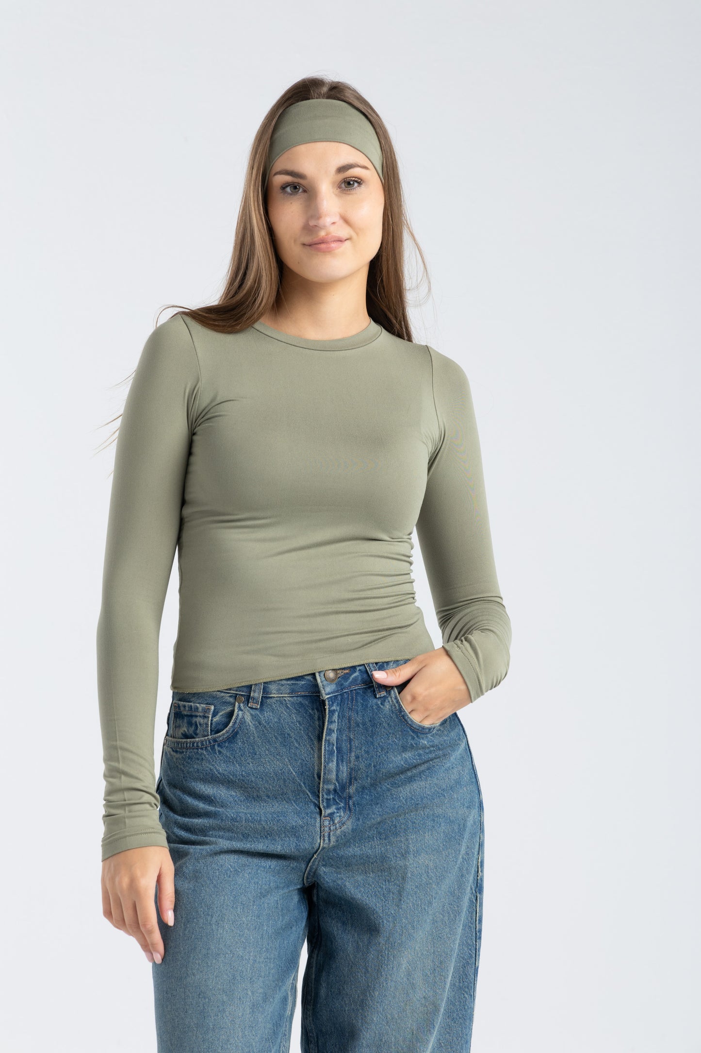 ROUND NECK LONG SLEEVE TOP IN MATCHA