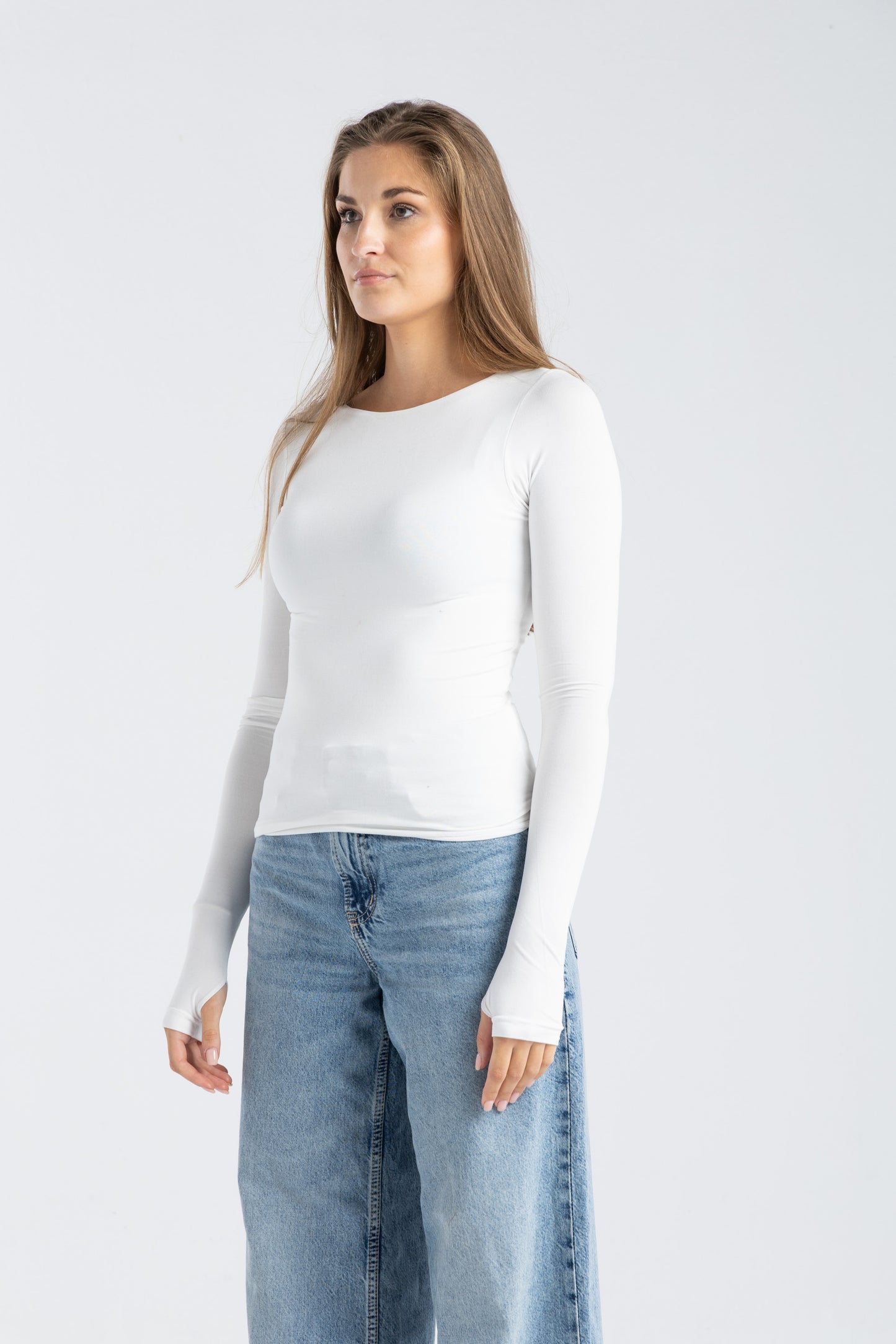 BOAT NECK TOP IN WHITE