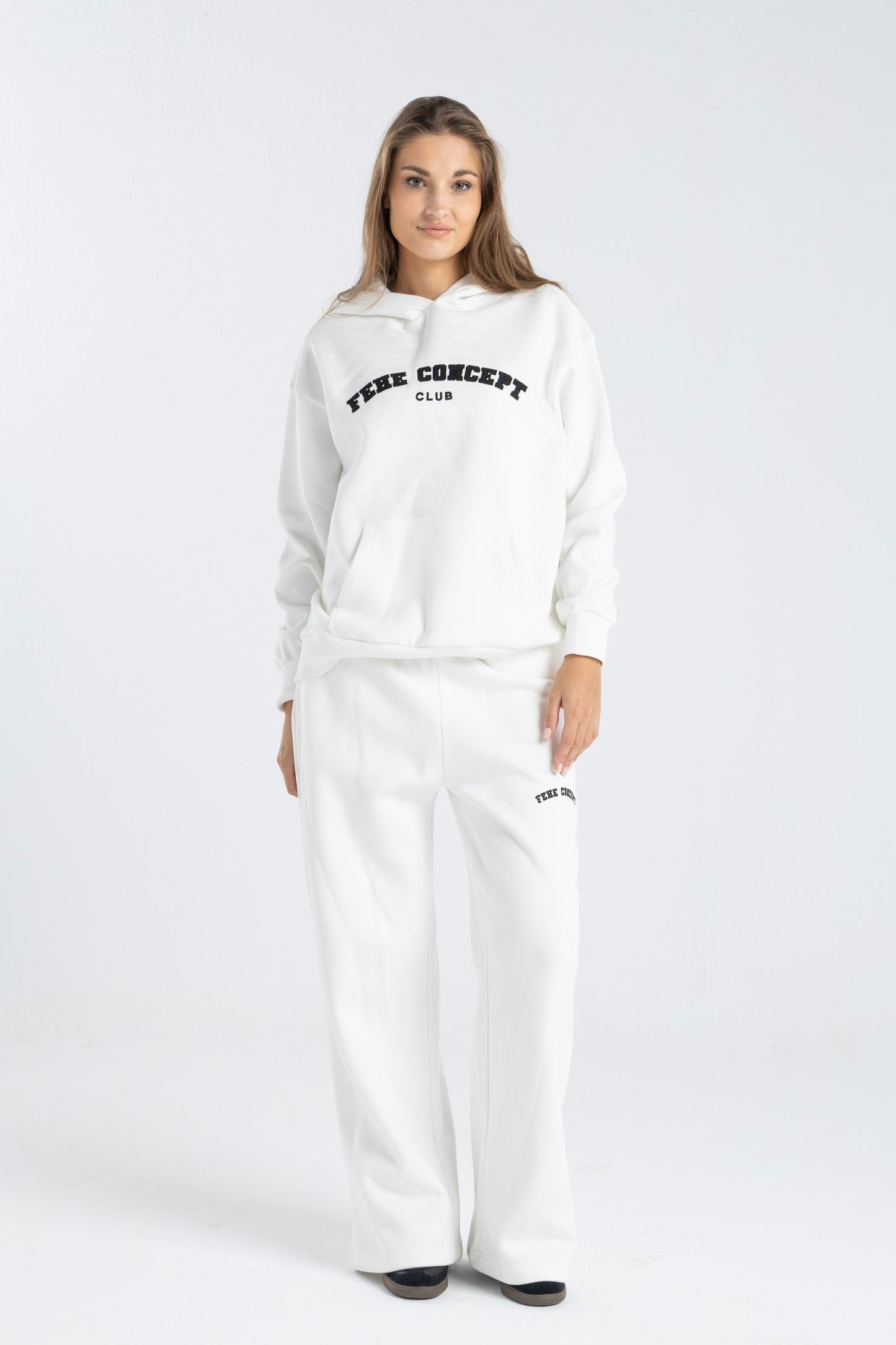 FEHE CONCEPT CLUB STRAIGHT LEG SWEATPANTS IN WHITE