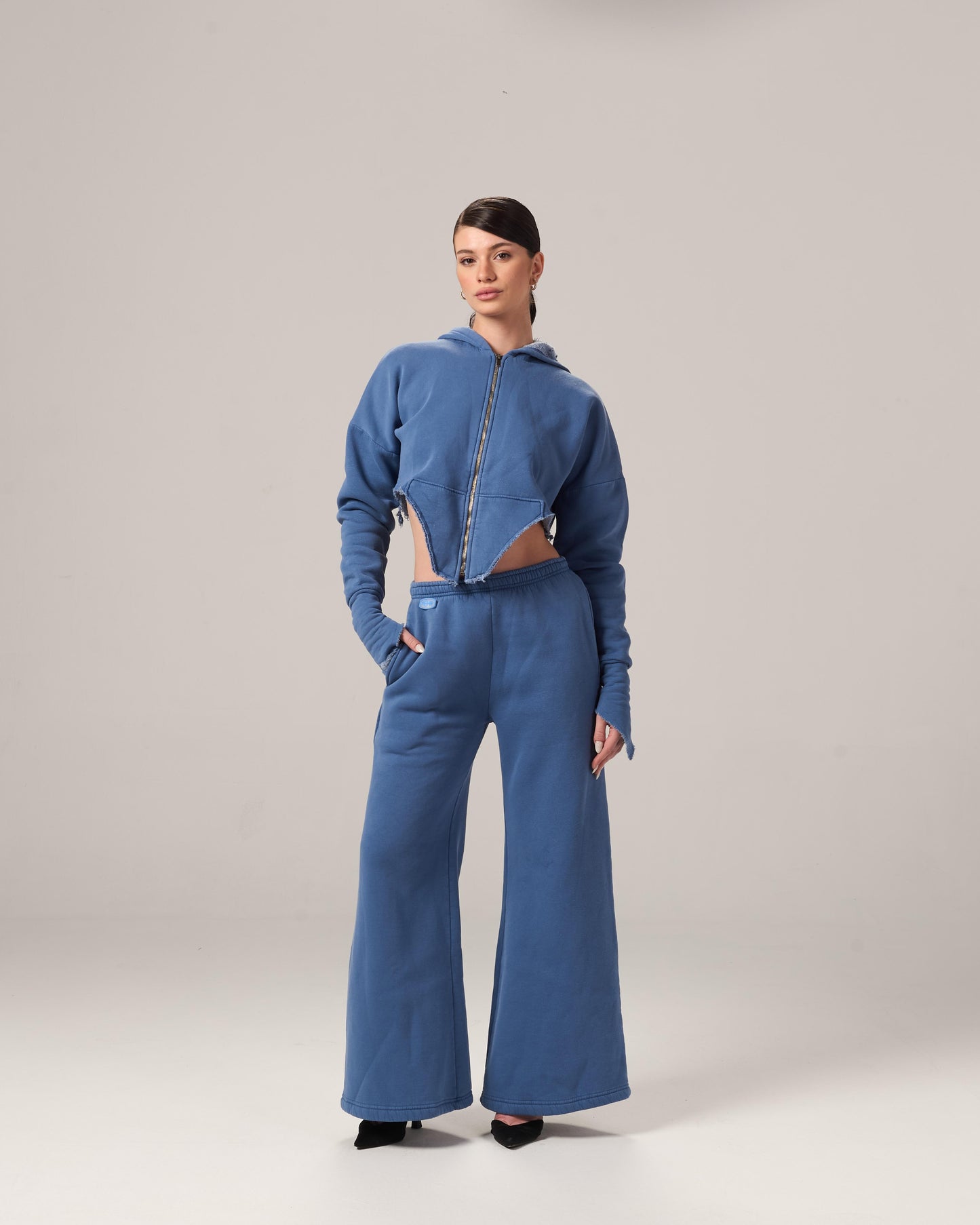 THE ZIPPER-VHOODIE WASHED SET IN SKY BLUE