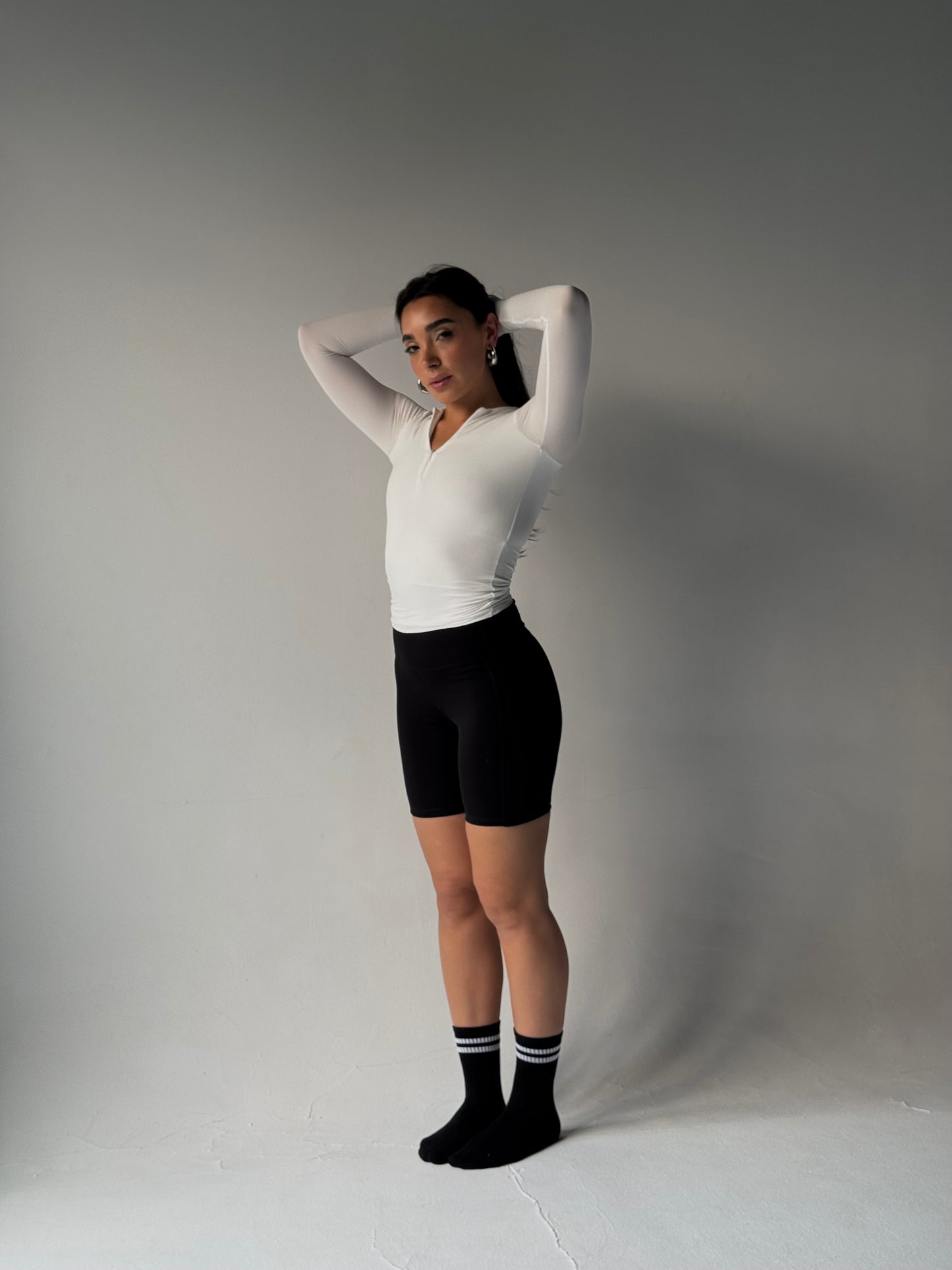 HALF-ZIP TOP IN WHITE