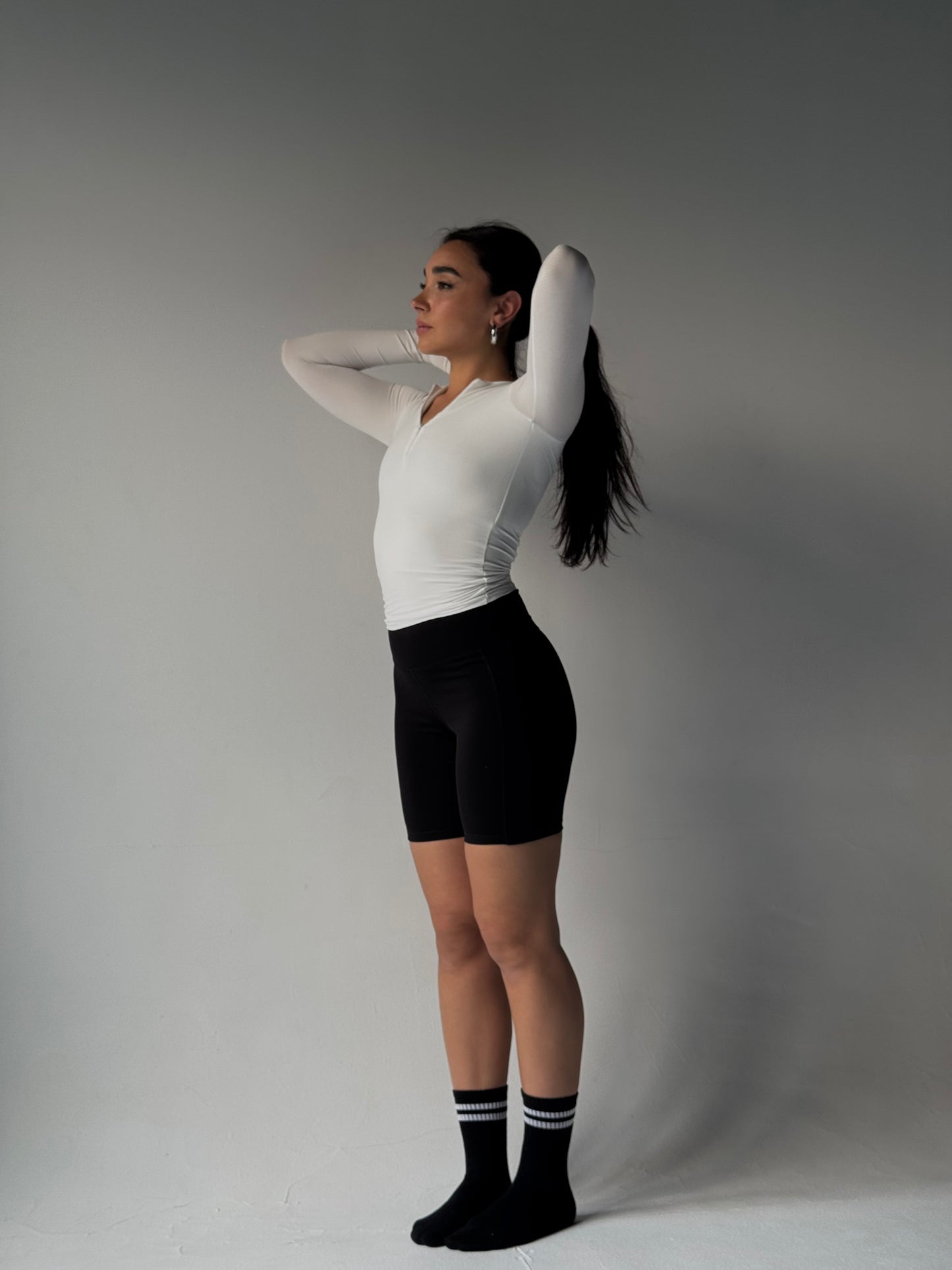 HALF-ZIP TOP IN WHITE