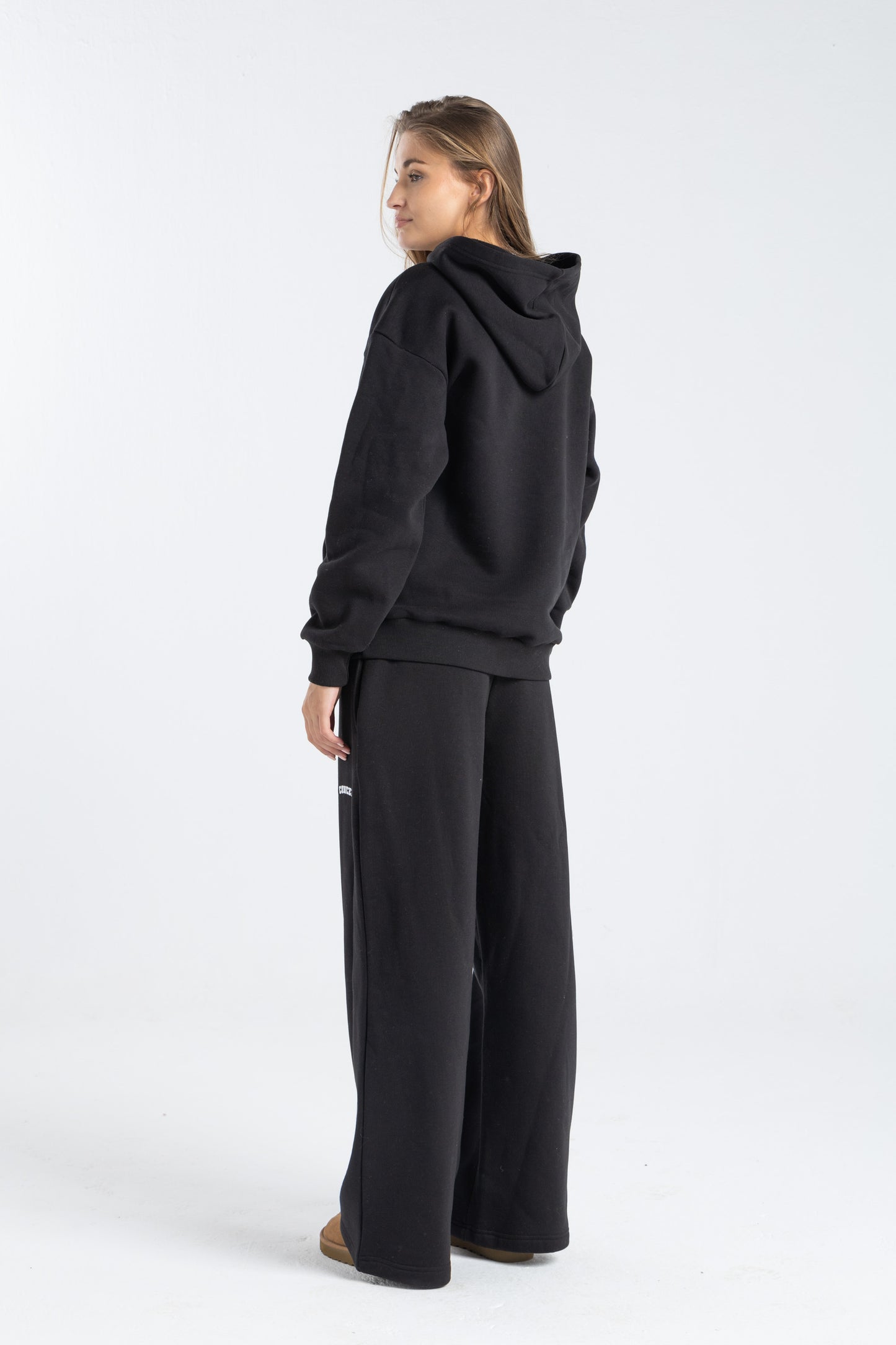 FEHE CONCEPT CLUB STRAIGHT LEG SWEATPANTS IN BLACK