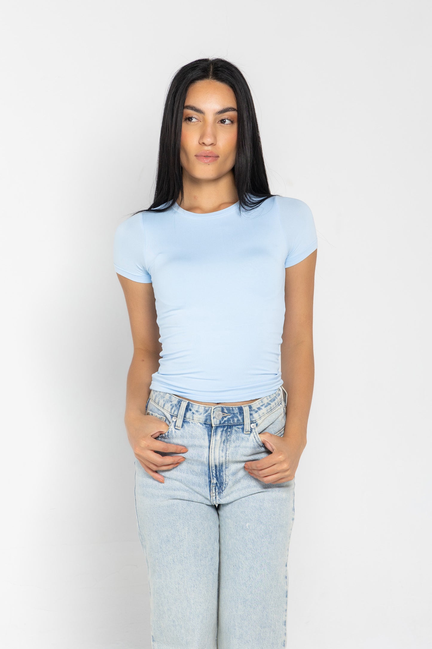 ROUND NECK SHORT SLEEVES TOP IN BABY BLUE