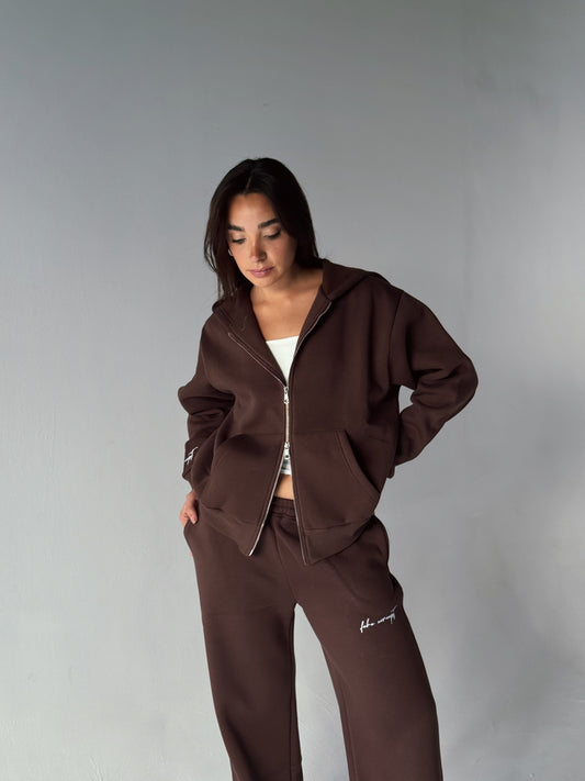 FEHE CONCEPT SIGNATURE SWEATPANTS IN BROWN