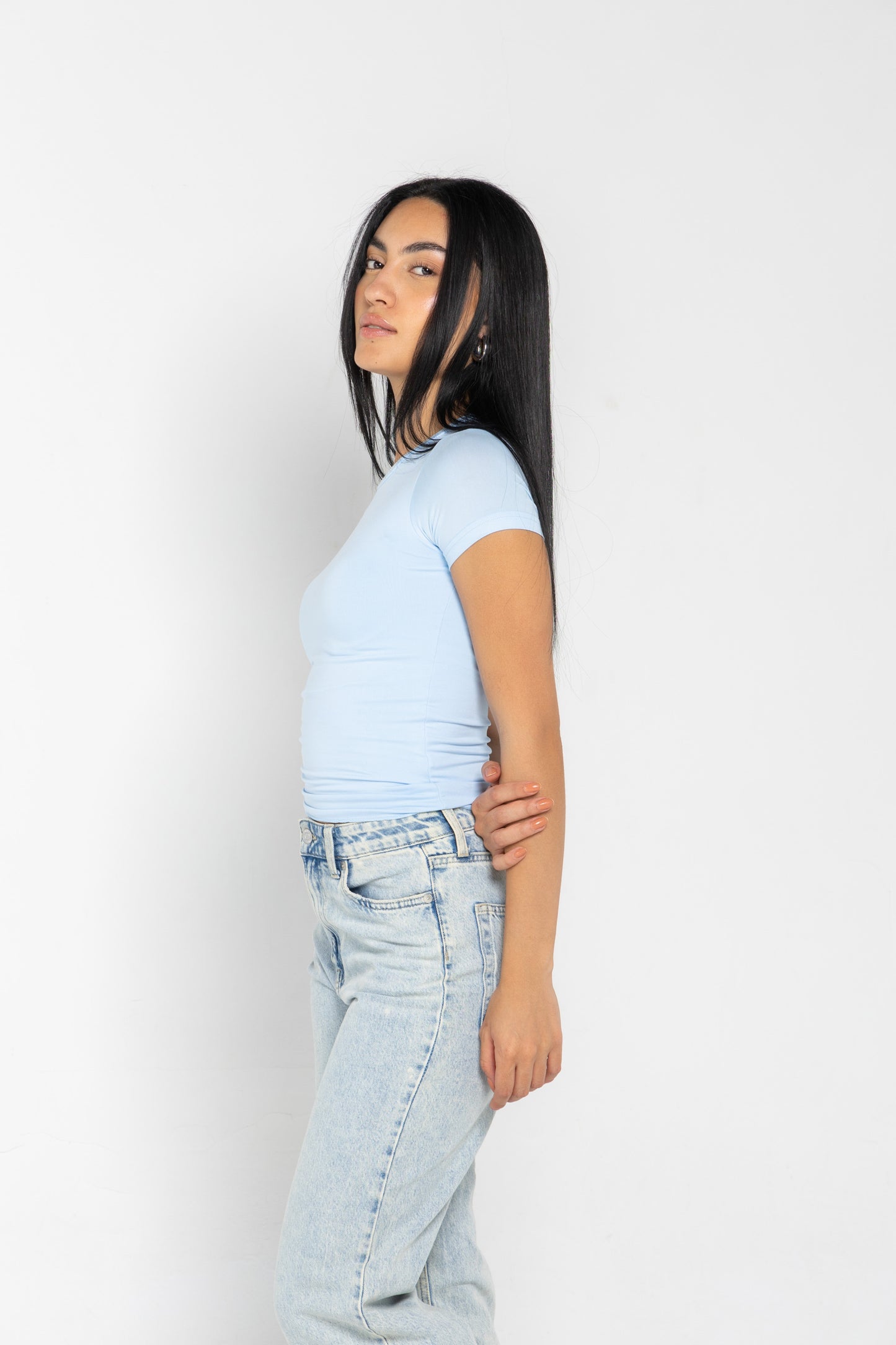 ROUND NECK SHORT SLEEVES TOP IN BABY BLUE