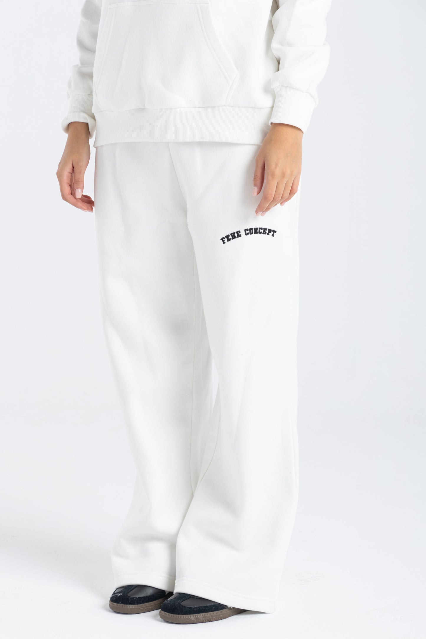 FEHE CONCEPT CLUB STRAIGHT LEG SWEATPANTS IN WHITE